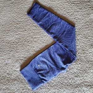 NWOT Gymshark Adapt Animal Seamless Leggings in Court Blue